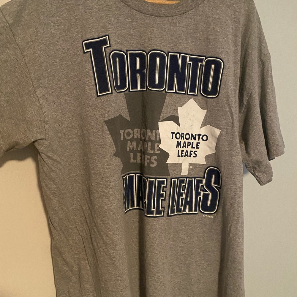 Vintage Toronto maple leaf tee